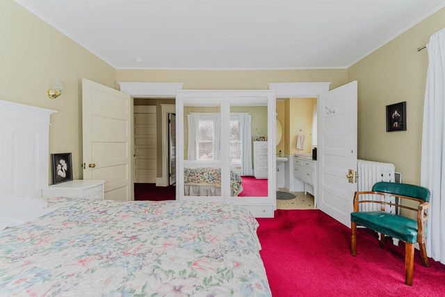 1552 ALGOMA BOULEVARD, Oshkosh, WI 54901