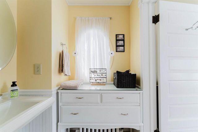 1552 ALGOMA BOULEVARD, Oshkosh, WI 54901