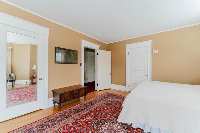 1552 ALGOMA BOULEVARD, Oshkosh, WI 54901