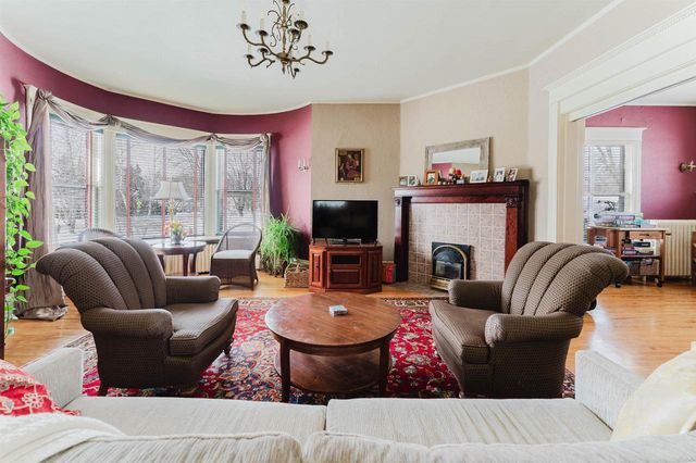 1552 ALGOMA BOULEVARD, Oshkosh, WI 54901