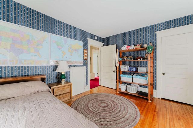 1552 ALGOMA BOULEVARD, Oshkosh, WI 54901