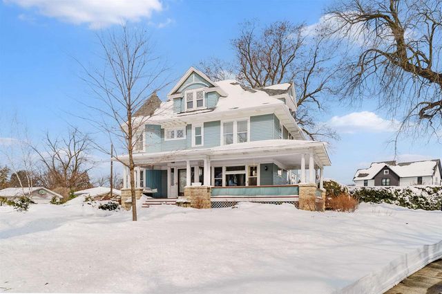 1552 ALGOMA BOULEVARD, Oshkosh, WI 54901