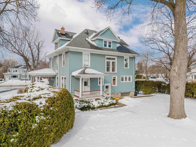 1552 ALGOMA BOULEVARD, Oshkosh, WI 54901