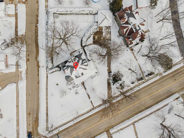 1552 ALGOMA BOULEVARD, Oshkosh, WI 54901