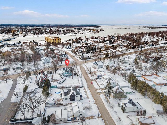 1552 ALGOMA BOULEVARD, Oshkosh, WI 54901