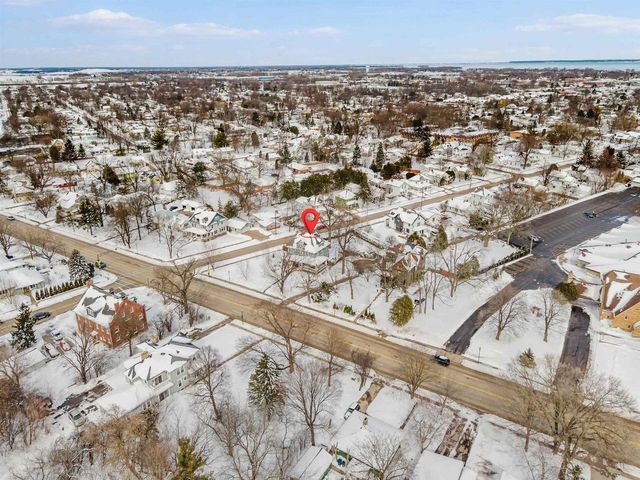 1552 ALGOMA BOULEVARD, Oshkosh, WI 54901