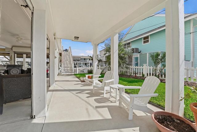 16635 Jamaica Cove Road, Jamaica Beach, TX 77554