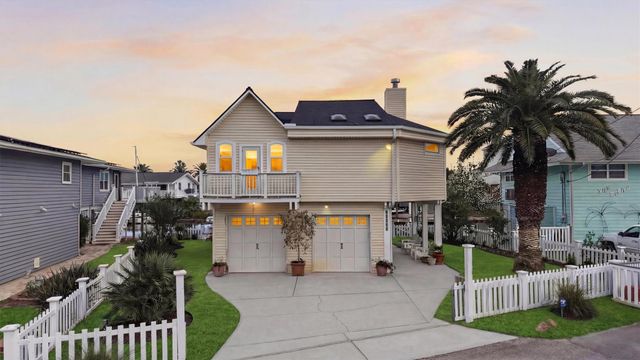 16635 Jamaica Cove Road, Jamaica Beach, TX 77554