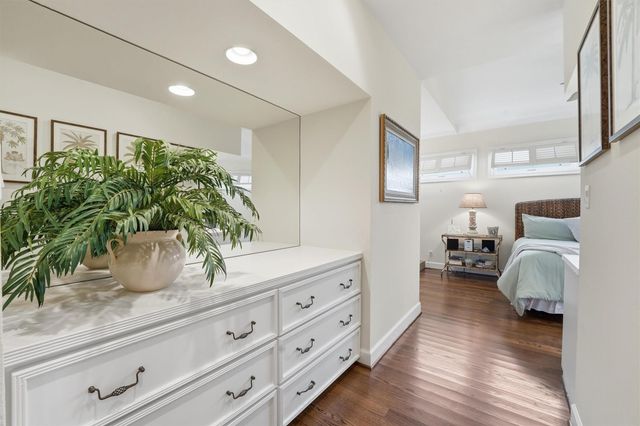 16635 Jamaica Cove Road, Jamaica Beach, TX 77554