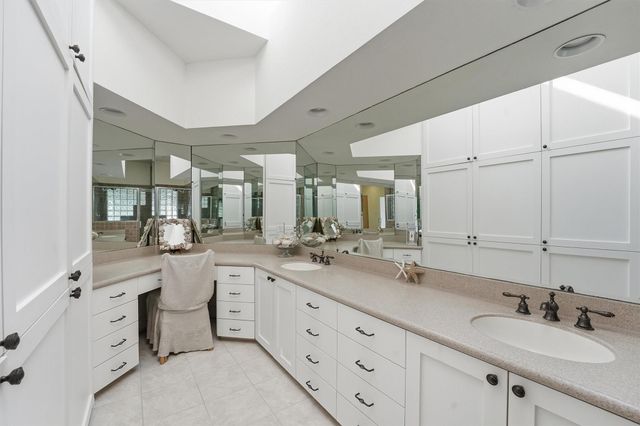 16635 Jamaica Cove Road, Jamaica Beach, TX 77554