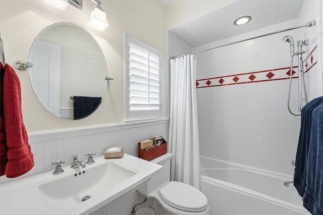 16635 Jamaica Cove Road, Jamaica Beach, TX 77554