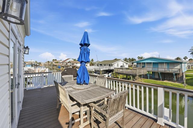 16635 Jamaica Cove Road, Jamaica Beach, TX 77554