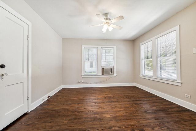 422 Silliman Street, Sealy, TX 77474