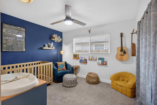 210 Baldwin Ave, Roseville, CA 95678