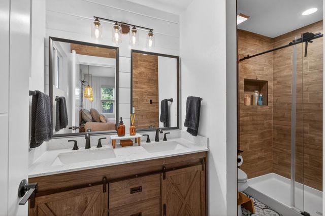 210 Baldwin Ave, Roseville, CA 95678