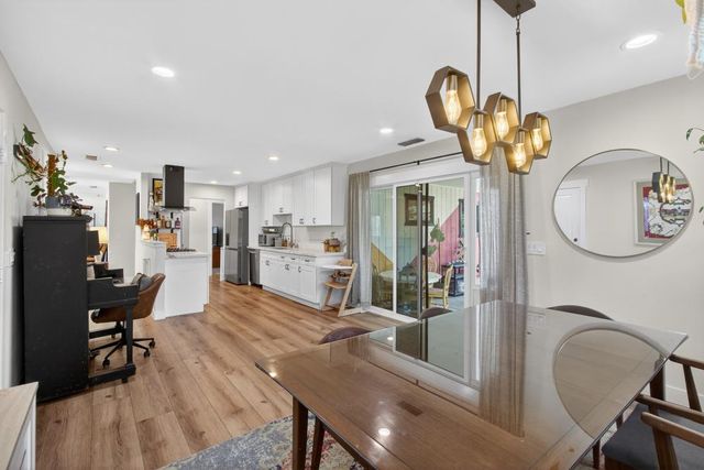 210 Baldwin Ave, Roseville, CA 95678