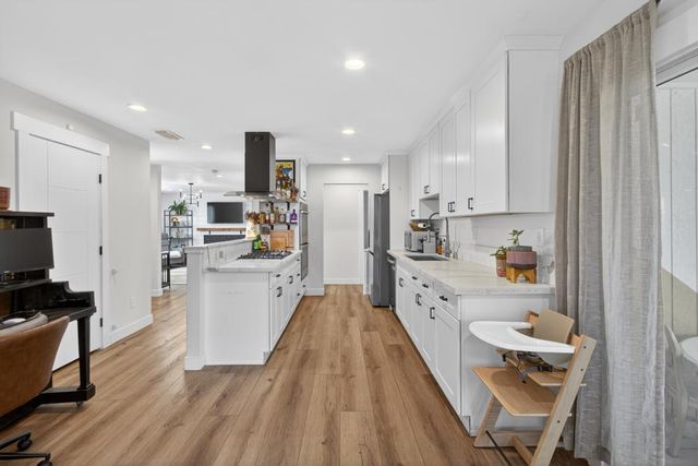 210 Baldwin Ave, Roseville, CA 95678