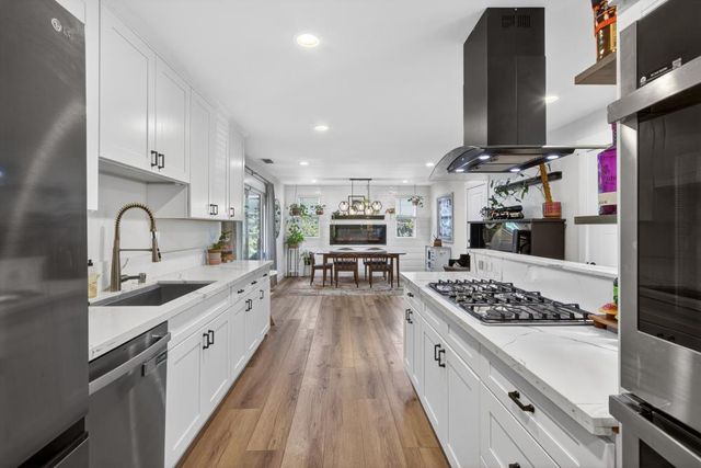 210 Baldwin Ave, Roseville, CA 95678