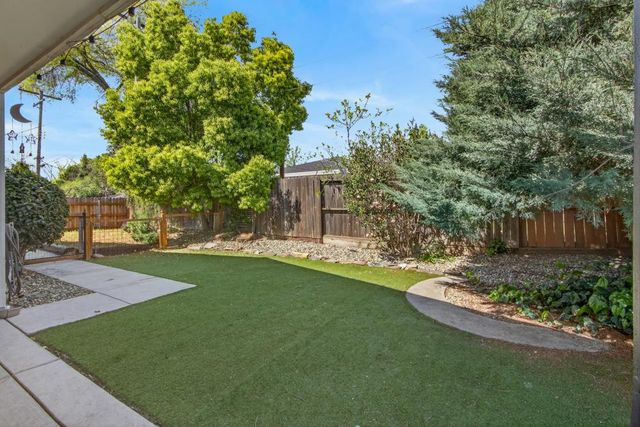 210 Baldwin Ave, Roseville, CA 95678