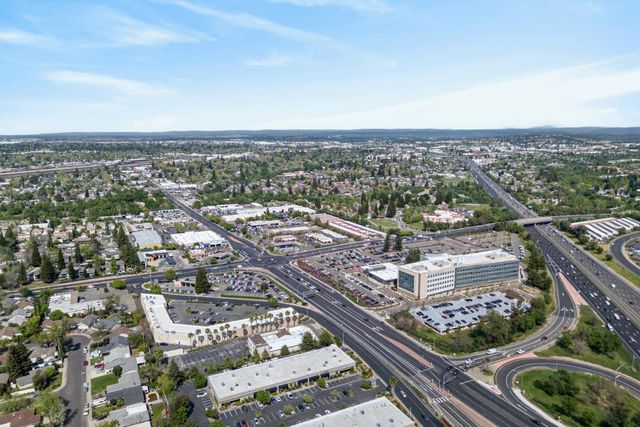 210 Baldwin Ave, Roseville, CA 95678