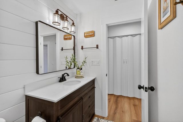 210 Baldwin Ave, Roseville, CA 95678