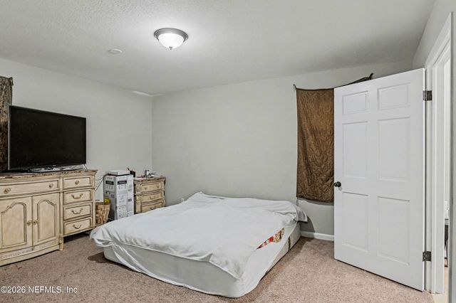 3968 KADEN Drive E, Jacksonville, FL 32277