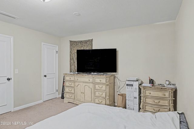 3968 KADEN Drive E, Jacksonville, FL 32277