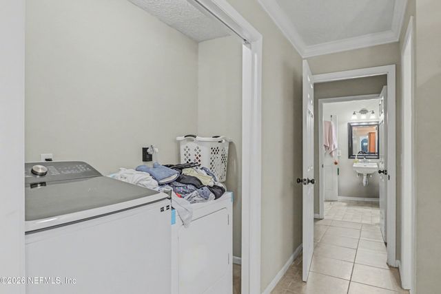 3968 KADEN Drive E, Jacksonville, FL 32277