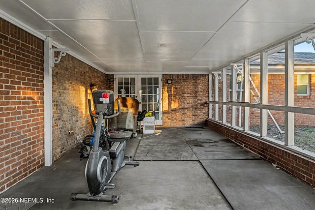 3968 KADEN Drive E, Jacksonville, FL 32277