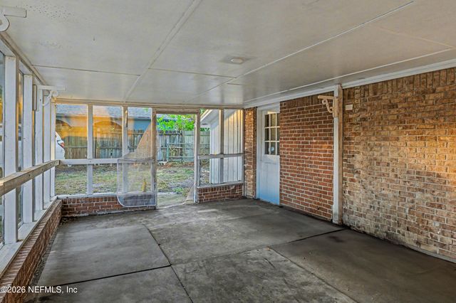 3968 KADEN Drive E, Jacksonville, FL 32277