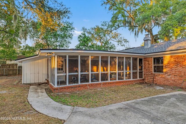 3968 KADEN Drive E, Jacksonville, FL 32277