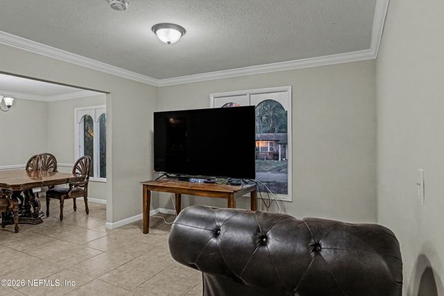 3968 KADEN Drive E, Jacksonville, FL 32277