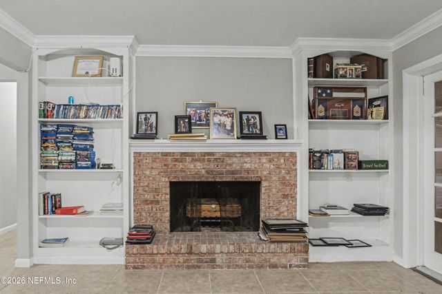 3968 KADEN Drive E, Jacksonville, FL 32277