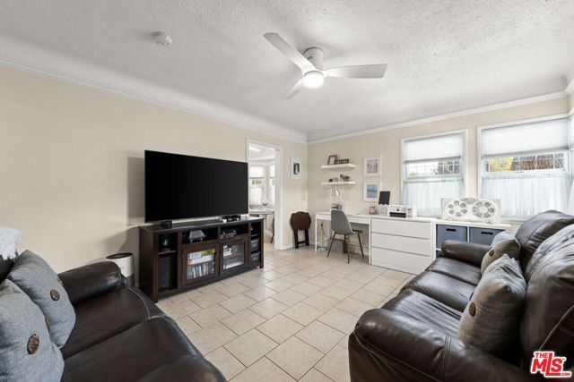 1001 Farnam Street, Los Angeles, CA 90042