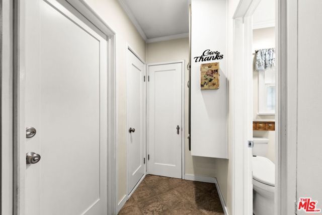 1001 Farnam Street, Los Angeles, CA 90042
