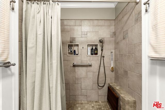 1001 Farnam Street, Los Angeles, CA 90042