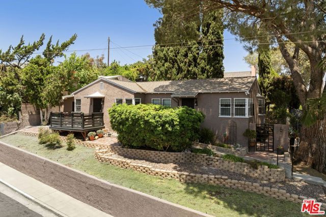 1001 Farnam Street, Los Angeles, CA 90042