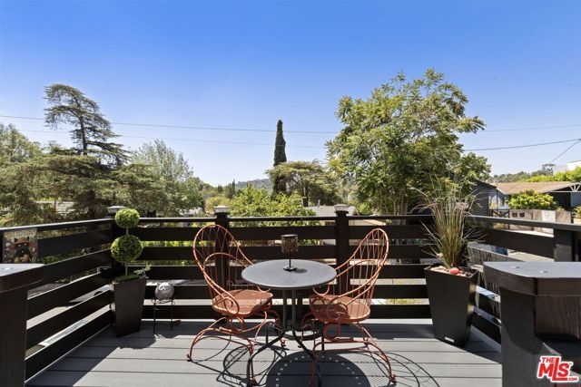 1001 Farnam Street, Los Angeles, CA 90042