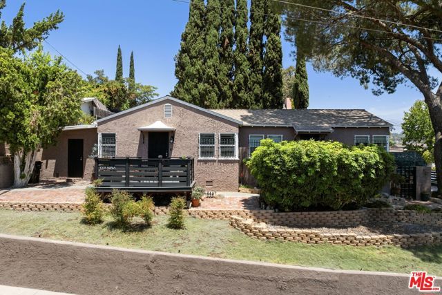 1001 Farnam Street, Los Angeles, CA 90042