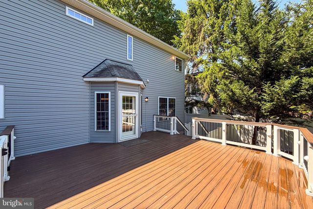 909 19TH ST S, Arlington, VA 22202