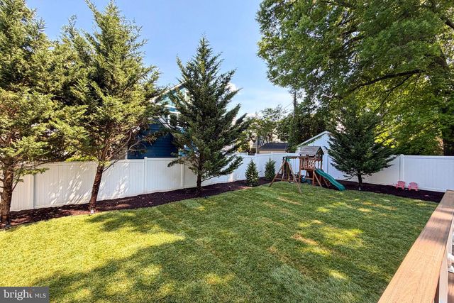 909 19TH ST S, Arlington, VA 22202