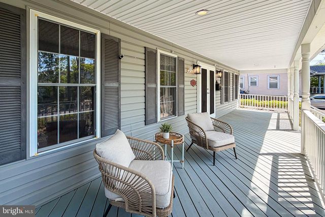 909 19TH ST S, Arlington, VA 22202