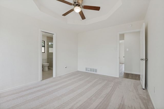 1905 Lakeview Drive, Grand Prairie, TX 75051