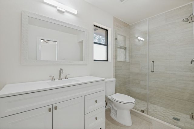 1905 Lakeview Drive, Grand Prairie, TX 75051