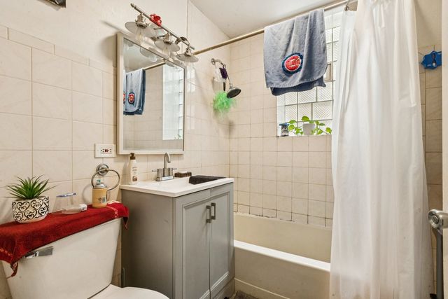 3134 S May Street, Chicago, IL 60608