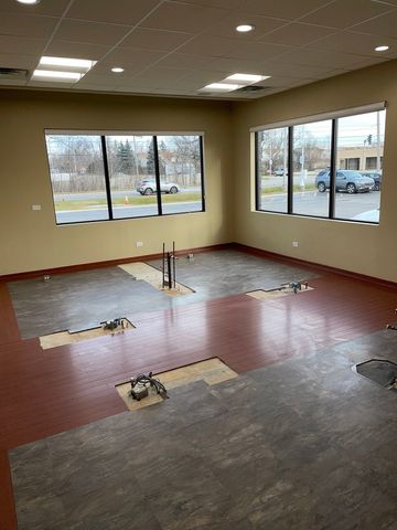 222 Vollmer Road 1B, Chicago Heights, IL 60411