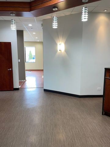 222 Vollmer Road 1B, Chicago Heights, IL 60411