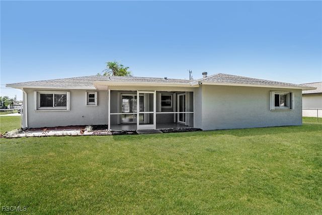 1423 SE 18th ST, Cape Coral, FL 33990