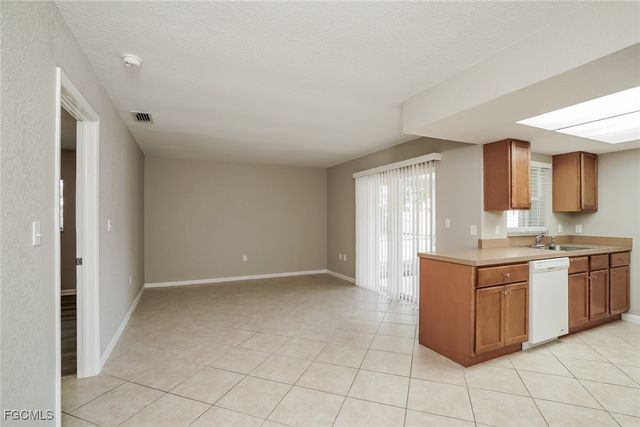 1423 SE 18th ST, Cape Coral, FL 33990