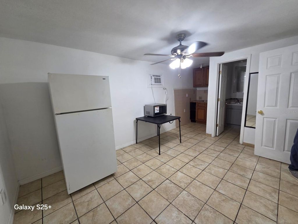 Image 14 of property listing at 1302 E 26TH AVENUE, Tampa, FL 33605